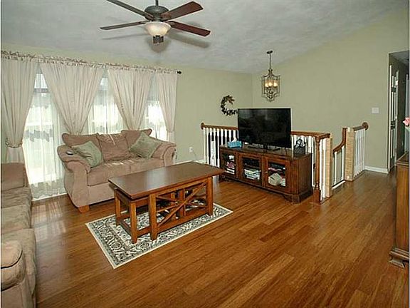 2nd image of 56 Barri Dr