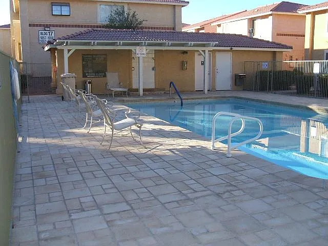 7300 Pirates Cove Rd — Photo 12