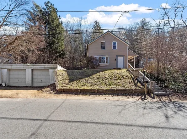 457 Washington St, Warren, MA 01083