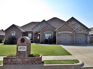 3723 Lexington Ave, Tahlequah, OK 74464