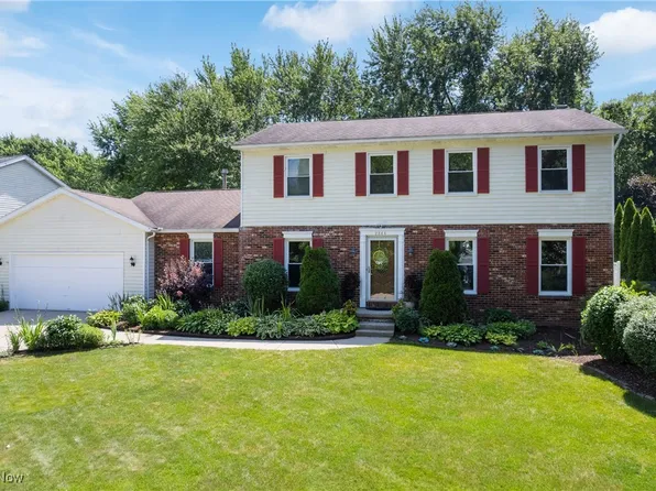 2844 Williamsburg Cir, Stow, OH 44224