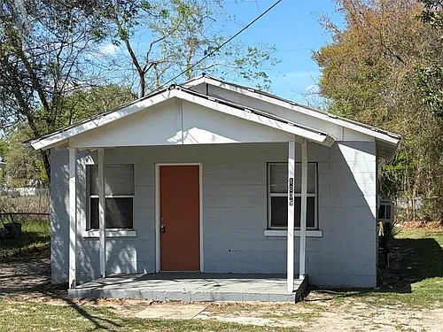 1809 SW 3rd St Photo 1