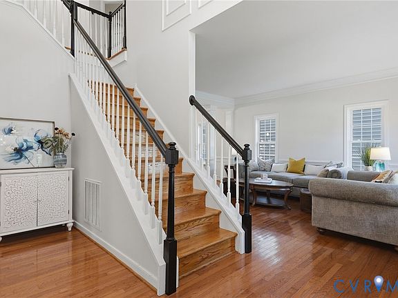 3rd image of 7618 Hampton Green Dr