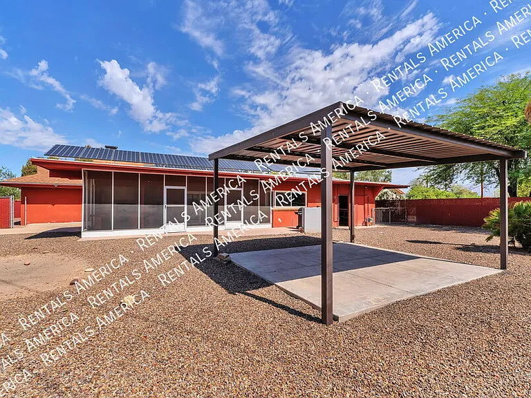 2250 E La Mirada St — Photo 29