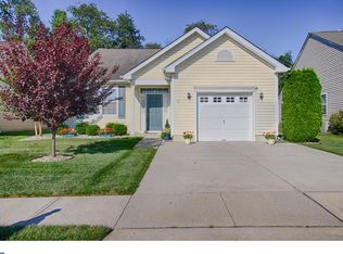10 Fernbrooke Dr, Westampton, NJ 08060
