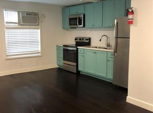 215 Hyde Park Blvd #D, Houston, TX 77006