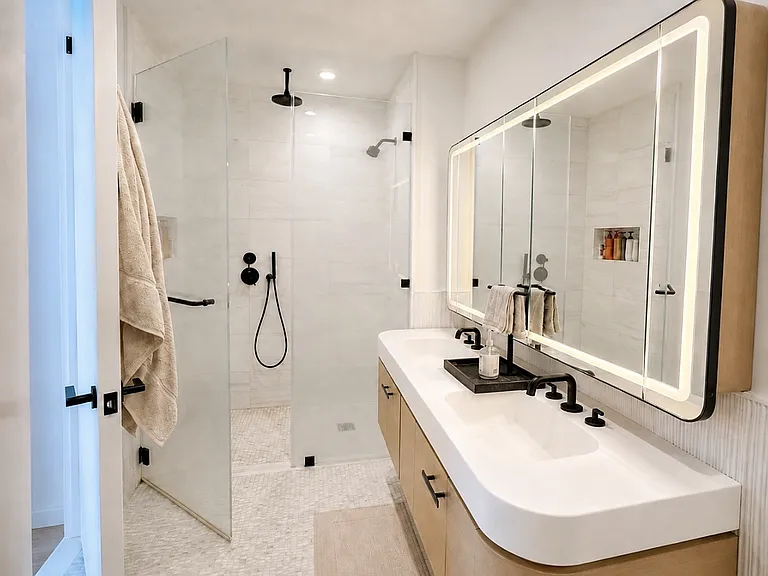 480 Kent Ave #12C — Photo 11