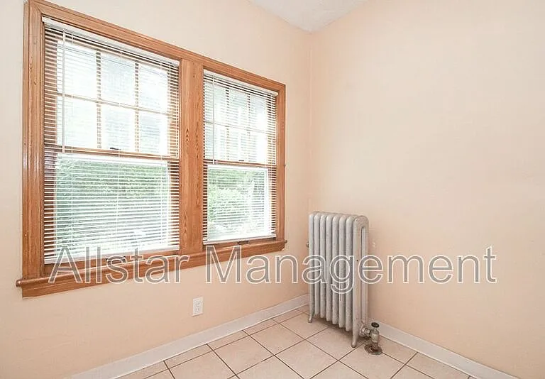 2100 Cottage Grove Dr — Photo 41