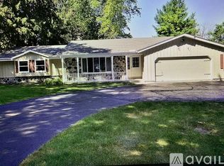 3065 N Brookfield Rd, Brookfield, WI 53045