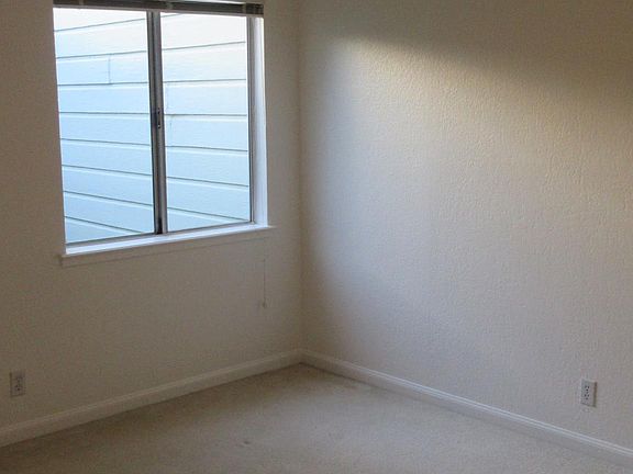 5th image of 525 Cole St #5