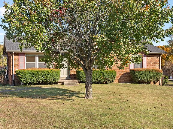 5th image of 395 Sandlewood Dr