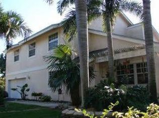 12208 Park Dr, Hollywood, FL 33026