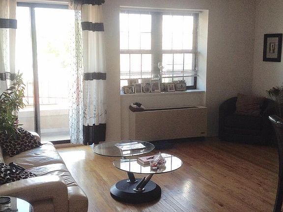 2nd image of 1810 27th Ave APT 3A
