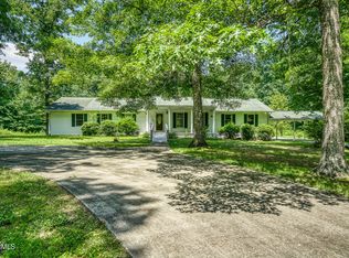 1140 Fairview Rd, Crossville, TN 38571