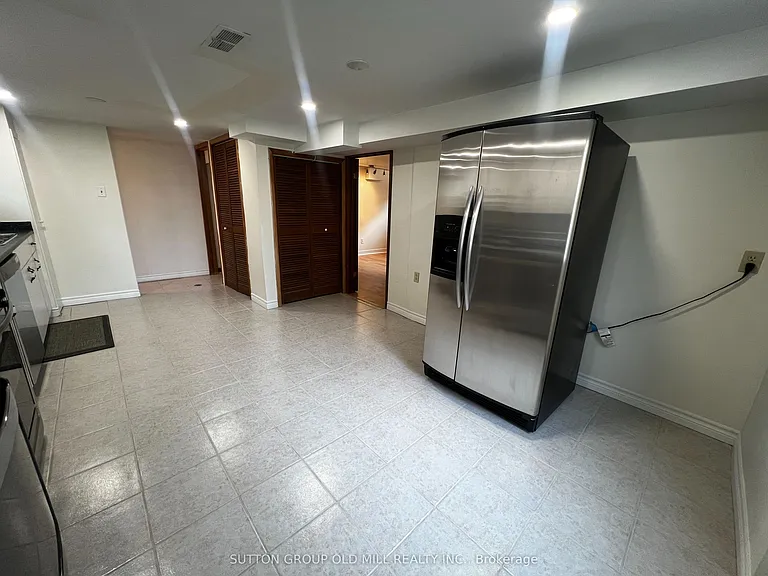 126 Rangoon Rd #BASEMENT — Photo 12