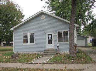 237 12th St, Wood River, IL 62095
