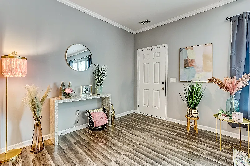 Lovely 3 bedroom townhome in convenient location, mins to airport — Photo 4