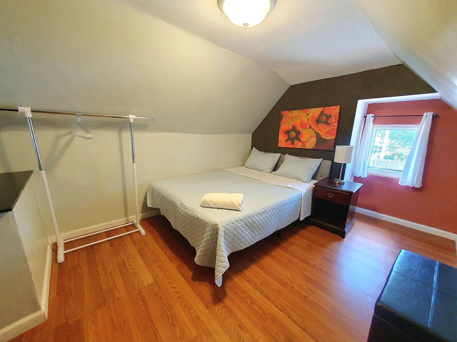 4 bed, 2.0 bath, 1520 sqft, $797 — Photo 3