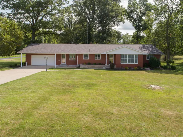 1992 Kelch Rd, Russia, OH 45363