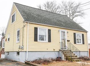 79 River St, Warwick, RI 02888