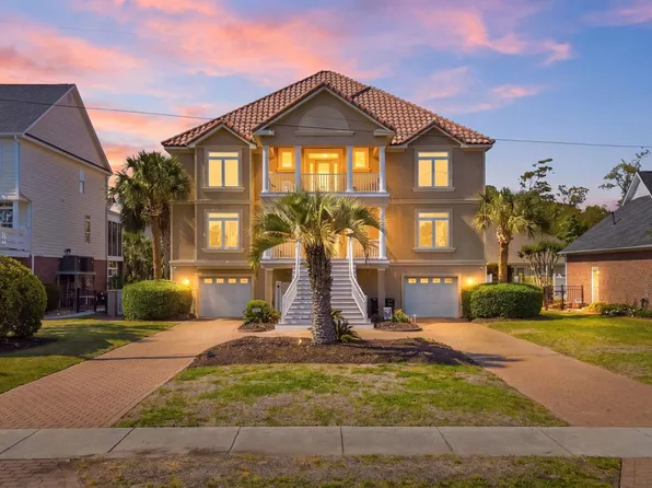 701 Hillside Ave. N, North Myrtle Beach, SC 29582