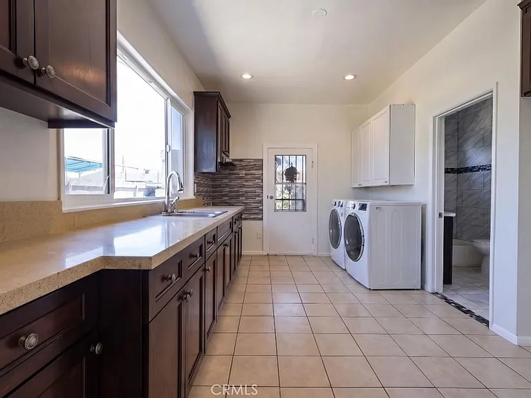 132 N Ditman Ave — Photo 6