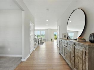 354 SW Amara Dr, Blue Springs, MO 64064