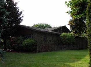 550 S Settlemier Ave, Woodburn, OR 97071