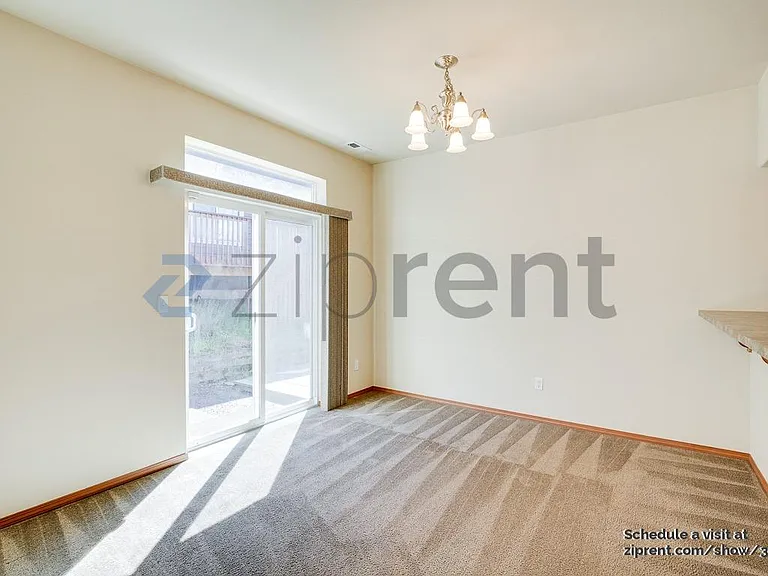 6106 Alexander Ave SE — Photo 9