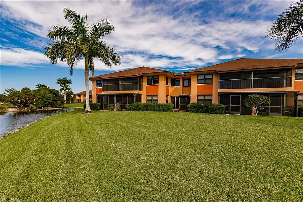 2 bed, 966 sqft, $2,550 — Photo 3