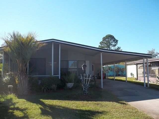 1st image of 121 Oak Ln
