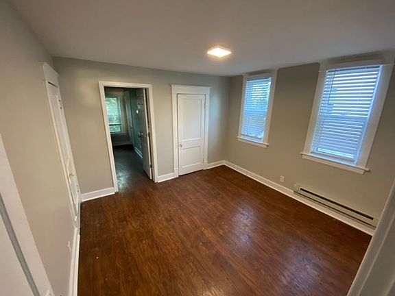 5th image of 1041 Davis Ave NW #2