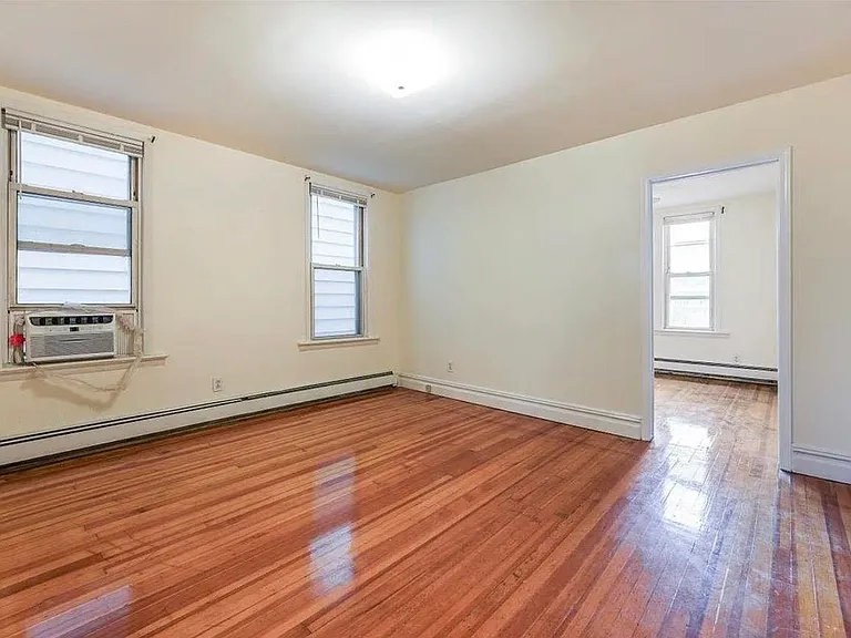 19 Hawthorne Ave #1 — Photo 6