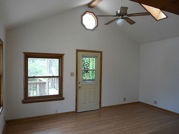3rd image of 1715 W 55th St