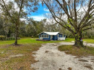 1816 Zipperer Rd, Bradenton, FL 34212