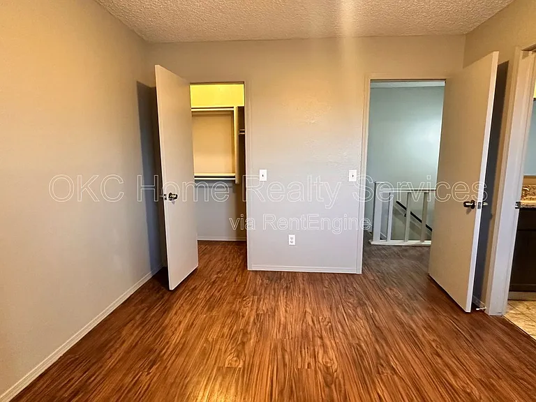 6715 Lyrewood Ln — Photo 23