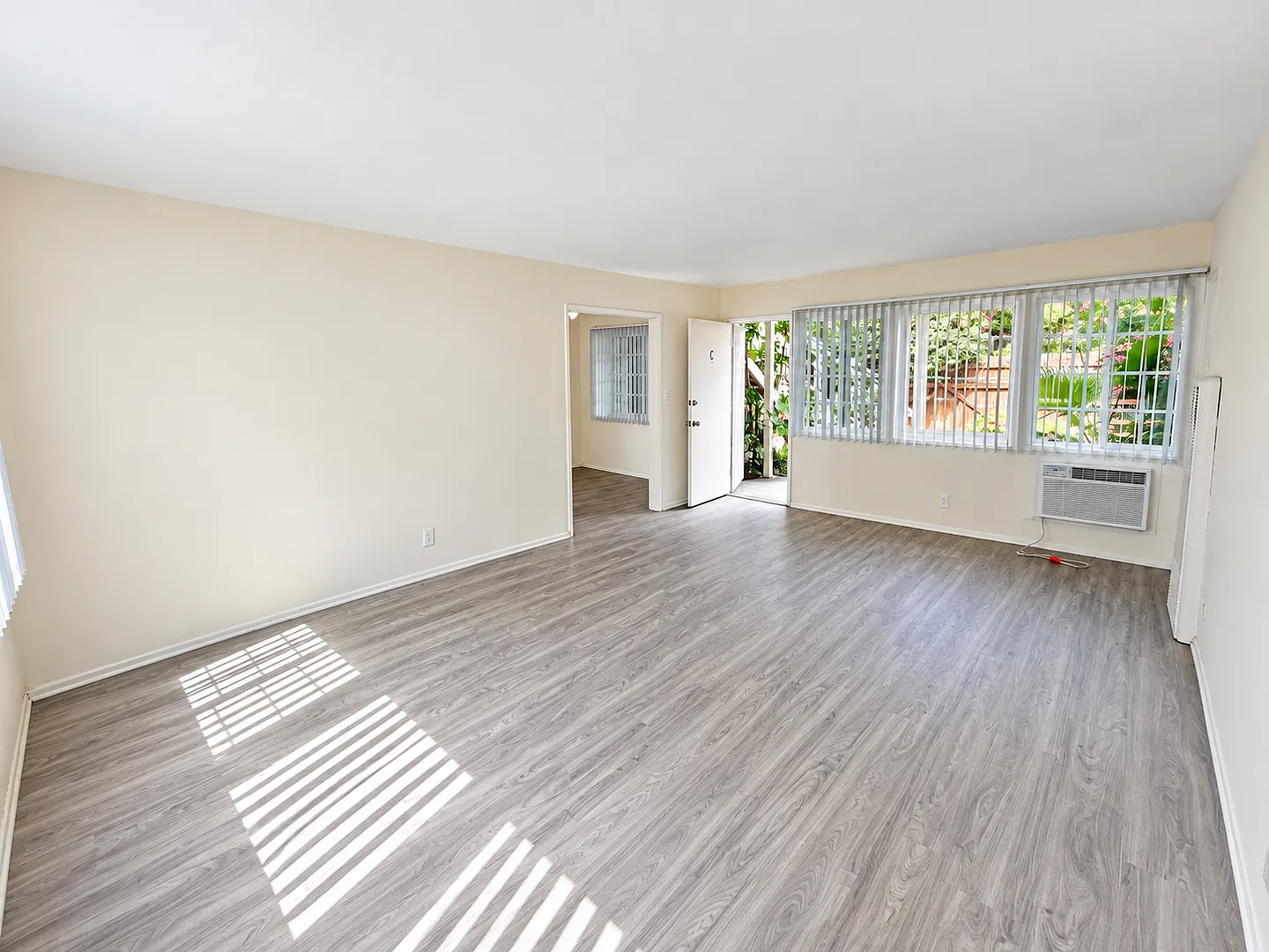 Hazeltine 4509 — Photo 1