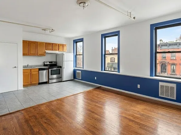 30-59 Steinway Avenue image 1 of 6