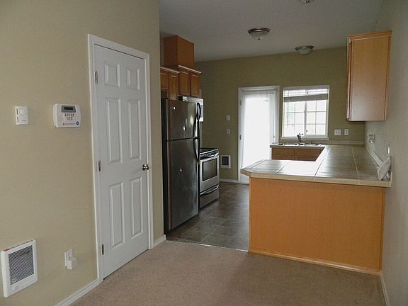 5th image of 5211 Solberg Dr SW #A