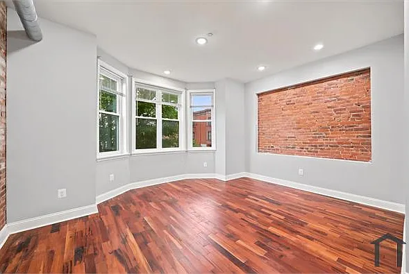 3220 W Diamond St #2 — Photo 3