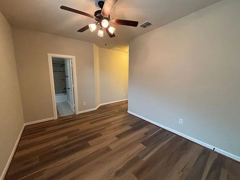 2908 N Umberland Dr — Photo 36