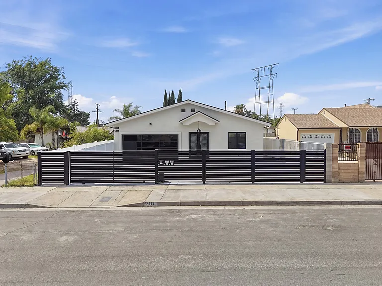 7941 Rhodes Ave — Photo 1