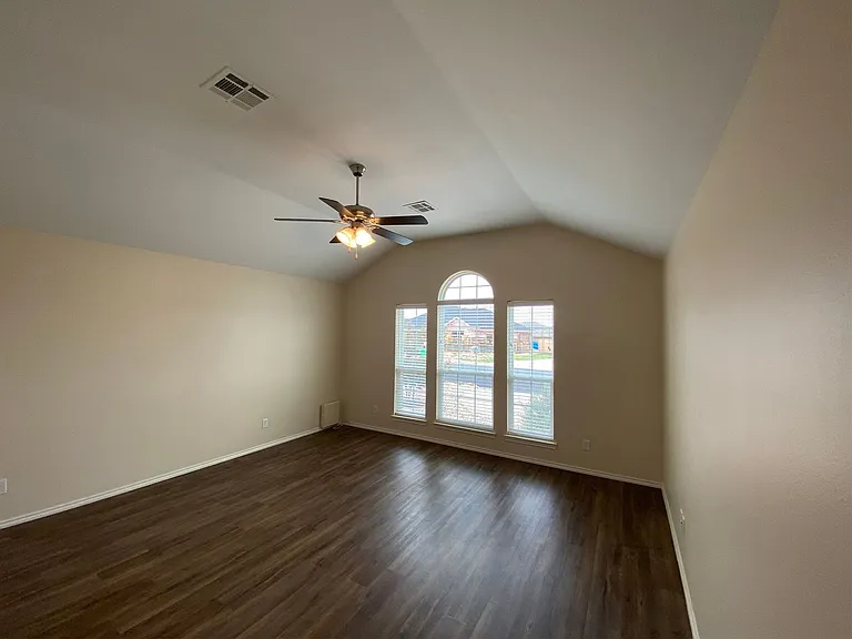 5002 Scarlett Oak Ln — Photo 10