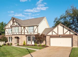 1679 Timber Ridge Estates Dr, Ballwin, MO 63011