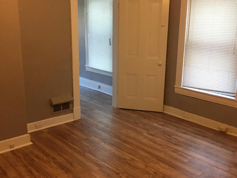 824 Saratoga St #1 — Photo 14