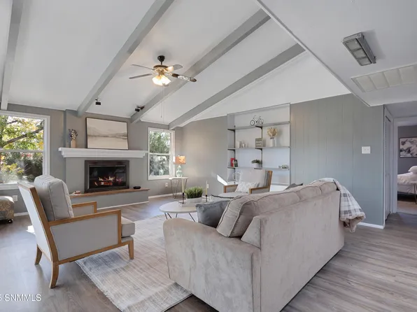 1990 Crescent Dr, Las Cruces, NM 88005