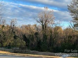 631 S Grove St, Lincolnton, NC 28092