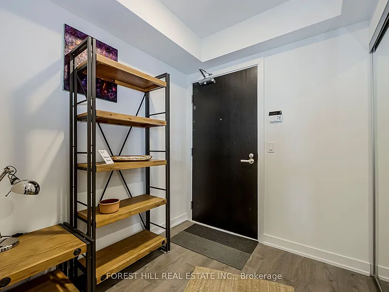 501 Yonge St #3809 — Photo 3