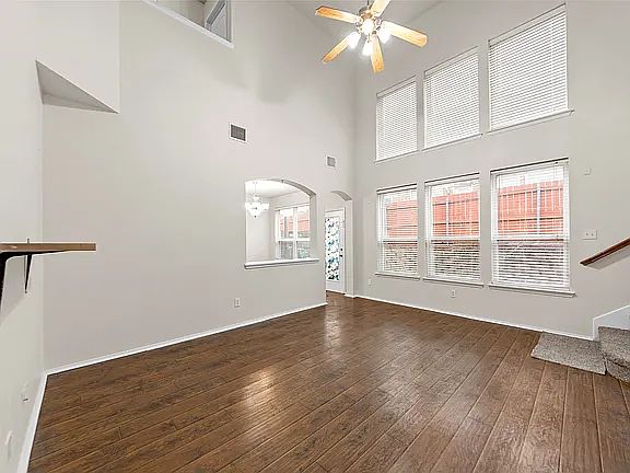 2nd image of 4357 Annesley Ln