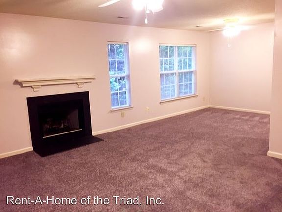 2nd image of 25 Meadowood Glen Way #76